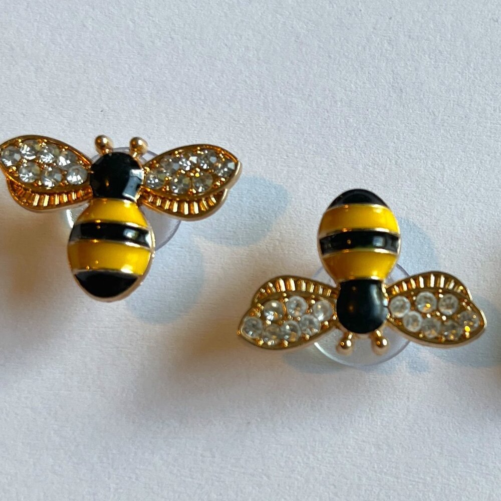 NWT - Bee - Crocs Charms - set of 2 - 07-LR-0840